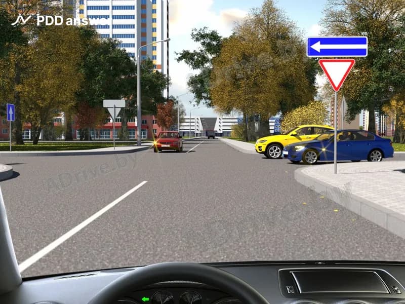 На показанном перекрёстке Вы намерены повернуть налево. В какой последовательности следует проехать показанный перекрёсток?