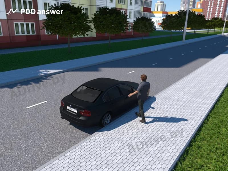 С какой стороны пассажиру разрешено осуществлять посадку в легковой автомобиль?