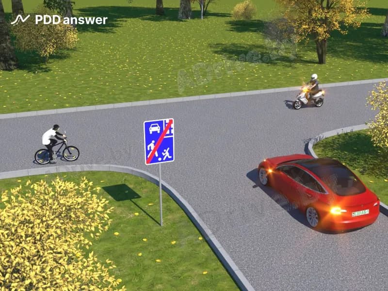 В какой последовательности транспортные средства должны проехать перекрёсток (мопед поворачивает налево)?