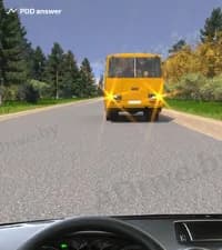 Разрешено ли Вам, управляя легковым автомобилем, совершить обгон автобуса, движущегося с включённой аварийной световой сигнализацией, в показанной ситуации?
