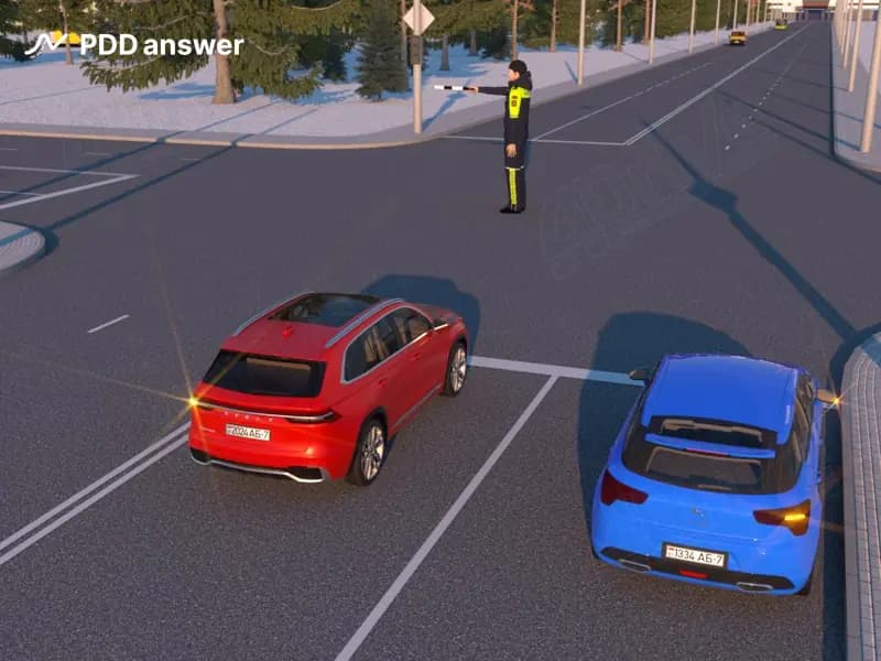 Каким транспортным средствам разрешено продолжить движение в показанной ситуации?