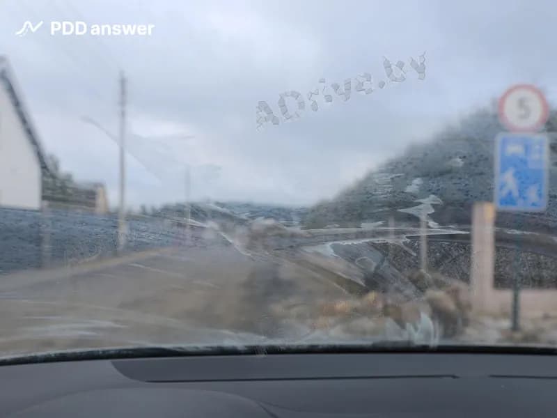 Разрешается ли участвовать в дорожном движении легковому автомобилю, у которого неисправны стеклоомыватели?