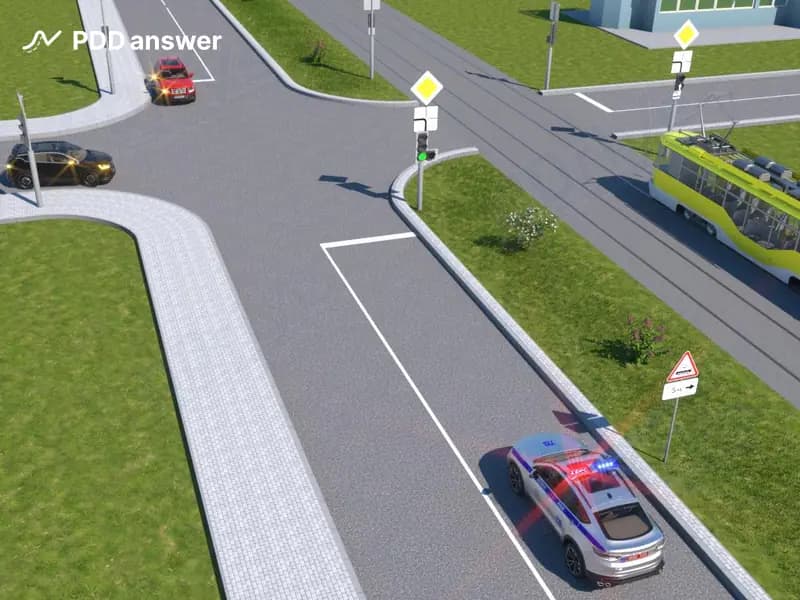 Водители каких транспортных средств должны остановиться при приближении транспортного средства оперативного назначения с включёнными красным и синим маячками в показанной ситуации?