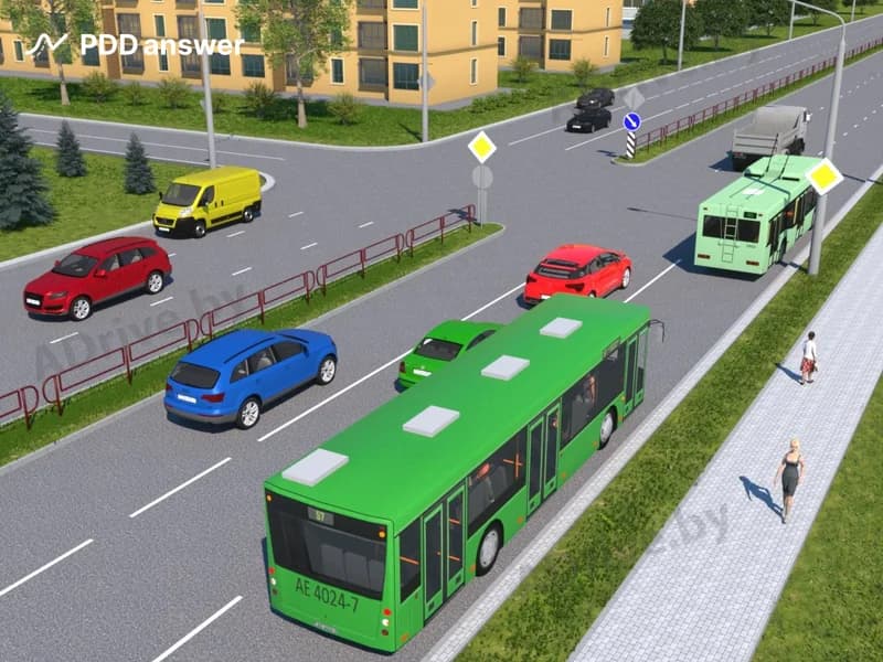 Разрешается ли водителю синего автомобиля проехать перекрёсток прямо, двигаясь в крайней левой полосе движения?