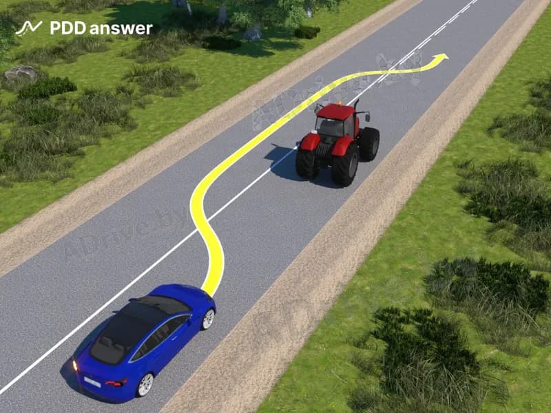 Нарушит ли Правила дорожного движения водитель легкового автомобиля, совершив обгон в показанной обстановке?