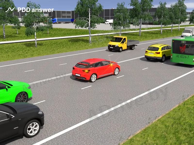 В каком случае водителю красного автомобиля разрешается перестроиться на правую полосу движения, если полосы движения равномерно заняты движущимися транспортными средствами?