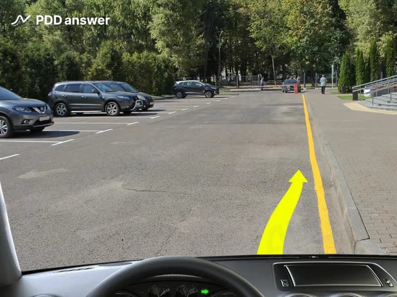 Разрешено ли Вам, управляя легковым автомобилем-такси, остановиться в показанном месте?