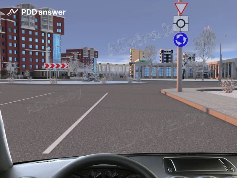 Обязаны ли Вы при въезде на перекрёсток, где организовано круговое движение, подать сигнал световыми указателями поворота?