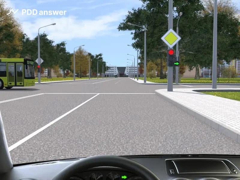 В показанной ситуации Вы намерены повернуть направо. Обязаны ли Вы при этом уступить дорогу автобусу слева?