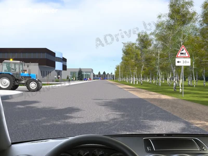 Двигаясь прямо на перекрёстке, Вы: