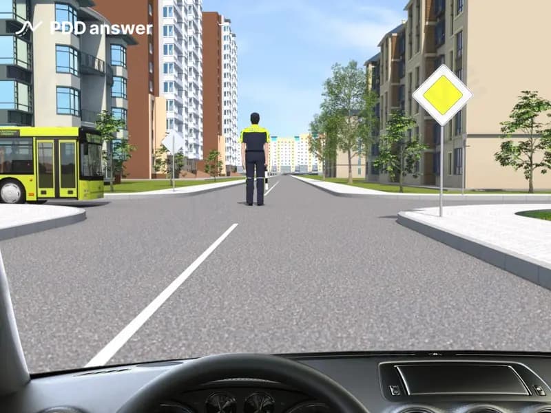 В каких направлениях Вам разрешено продолжить движение в показанной ситуации?