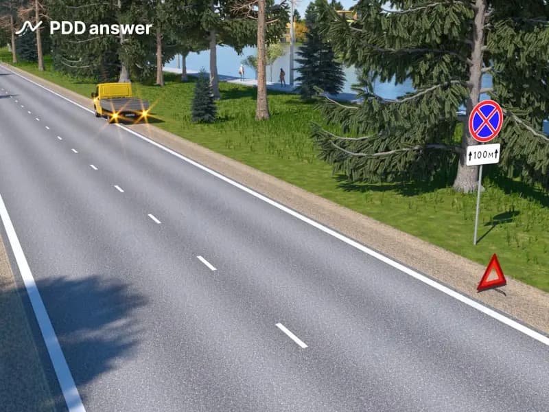 Нарушил ли Правила дорожного движения водитель грузового автомобиля с технически допустимой общей массой до 3,5 тонны, совершив вынужденную остановку в зоне действия дорожного знака «Остановка запрещена»?