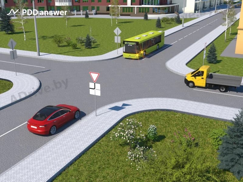 Водитель легкового автомобиля в показанной ситуации: