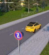Водителям каких транспортных средств разрешается поставить их на стоянку на показанном участке дороги в населённом пункте 22 мая в 18 часов 30 минут?