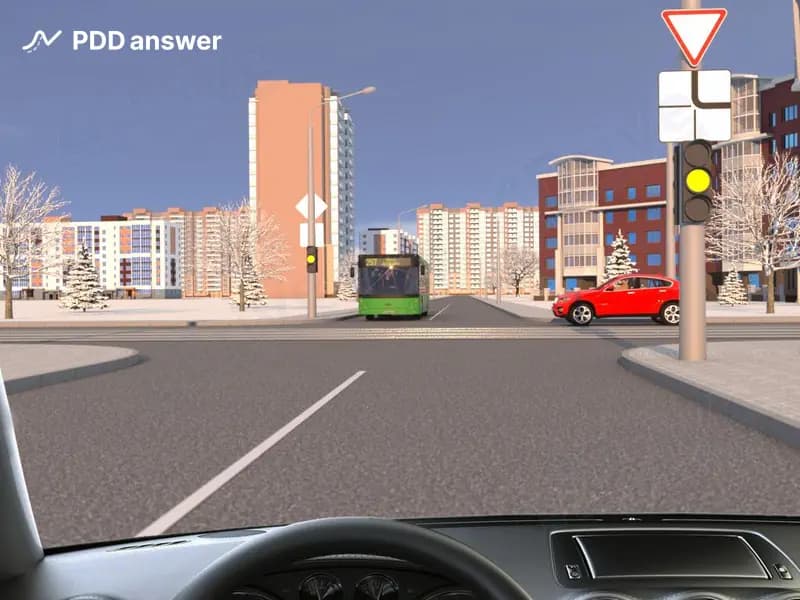 Вы намереваетесь продолжить движение на перекрёстке прямо. Должны ли Вы уступить дорогу легковому автомобилю справа, если на светофоре включён жёлтый мигающий сигнал?