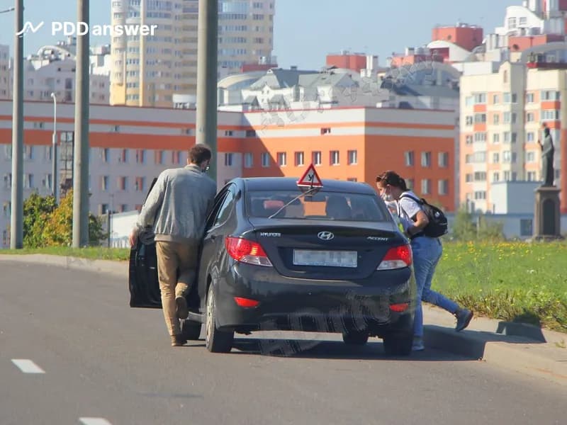 В каких случаях разрешается перевозка пассажиров на учебном механическом транспортном средстве, управляемом лицом, обучаемым управлению механическим транспортным средством?