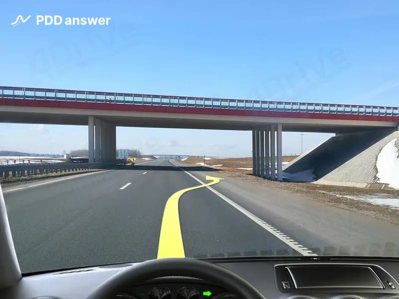 Разрешено ли Вам, управляя легковым автомобилем, остановиться на обочине под путепроводом в показанной ситуации?