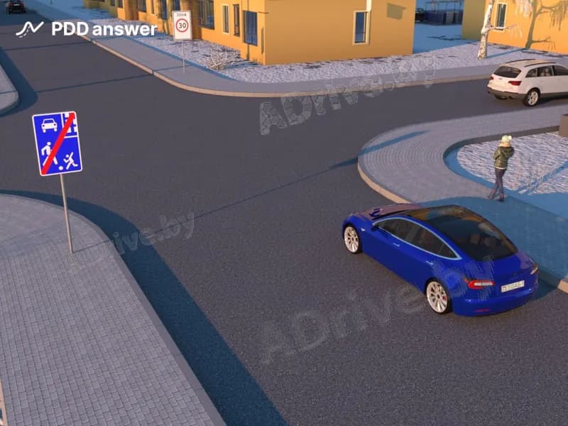 С какой скоростью водителю синего легкового автомобиля разрешается проехать показанный перекрёсток?