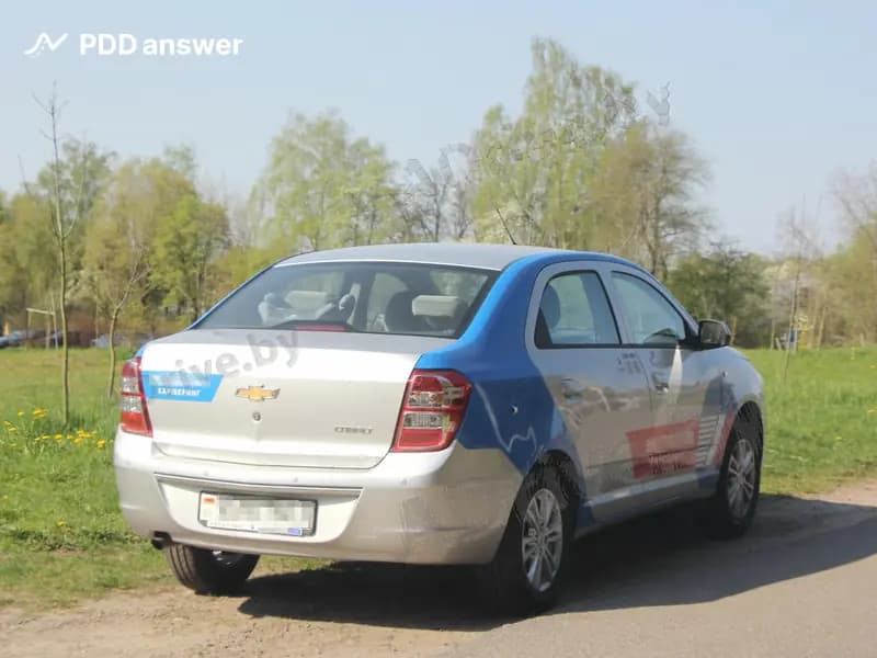 Кто несёт административную ответственность в случае эксплуатации в дорожном движении легкового автомобиля, находящегося в собственности у юридического лица и взятого в краткосрочную аренду (каршеринг), если в отношении этого транспортного средства истёк срок договора обязательного страхования гражданской ответственности?