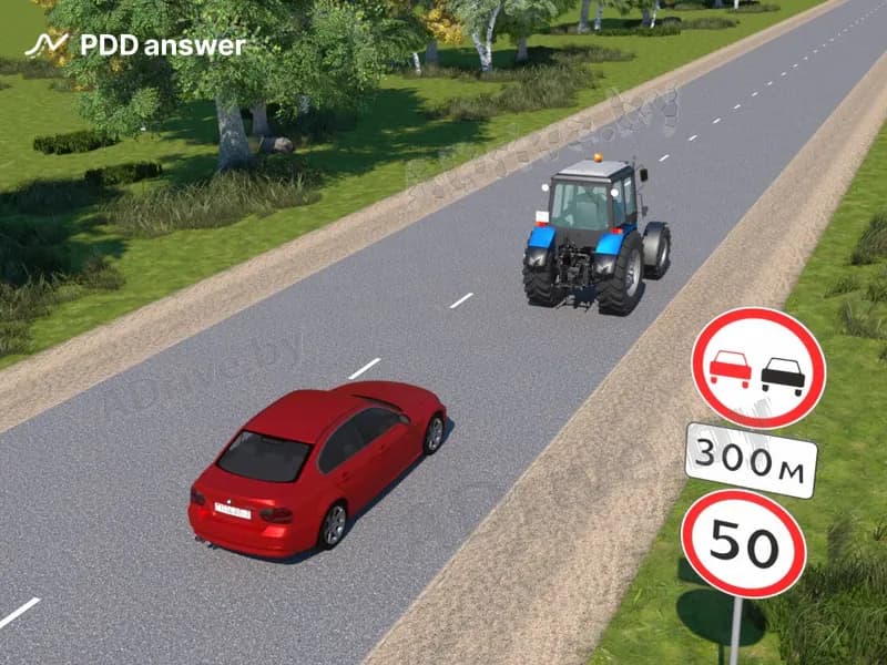 В каком из перечисленных случаев водитель легкового автомобиля нарушит Правила дорожного движения, если скорость движения трактора менее 30 км/ч?