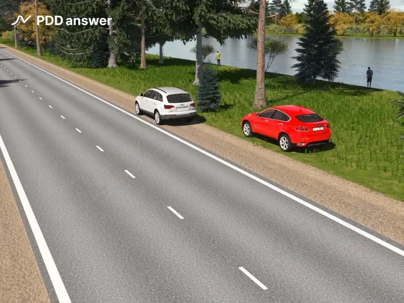 Правильно ли поставили водители свои автомобили на стоянку вне населённого пункта?