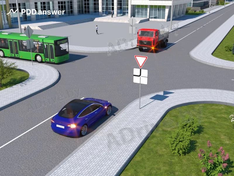 Кто в показанной ситуации имеет право первым проехать перекрёсток?