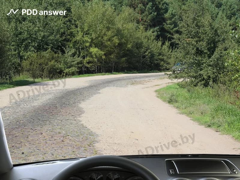 Что должен учитывать водитель при выборе скорости движения?