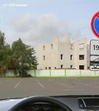 Разрешено ли Вам поставить свой легковой автомобиль в 12:00 на стоянку на показанной площадке?