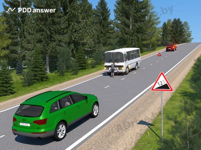 Водитель зелёного автомобиля в показанной ситуации, двигаясь на подъём: