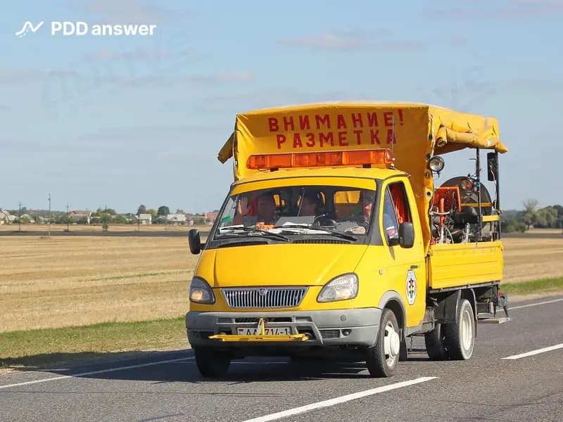 Без какого оборудования из перечисленного ниже грузовому автомобилю с технически допустимой общей массой до 3.5 тонны запрещается участвовать в дорожном движении?