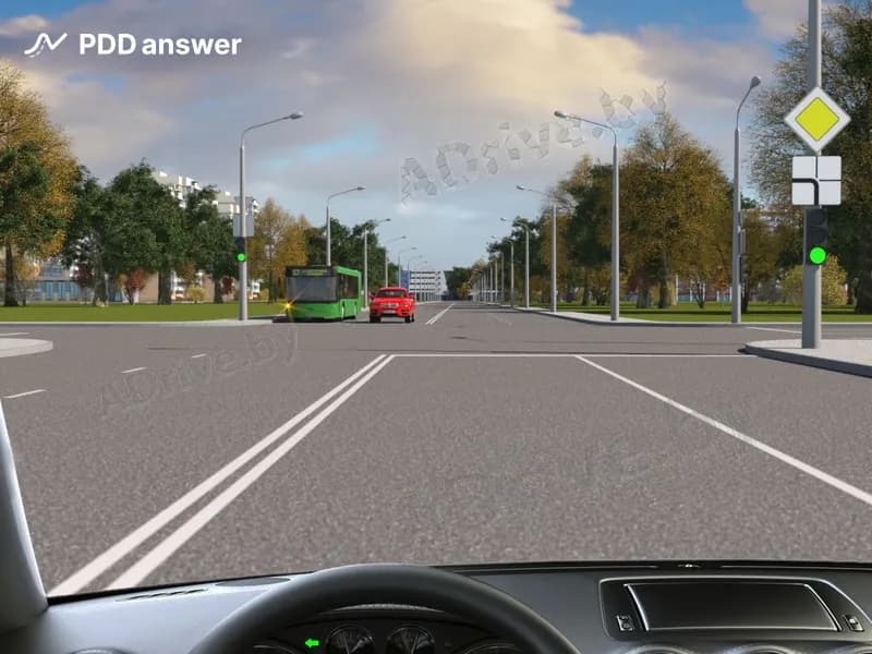 На показанном перекрёстке Вы намерены повернуть налево. Как Вам следует поступить?