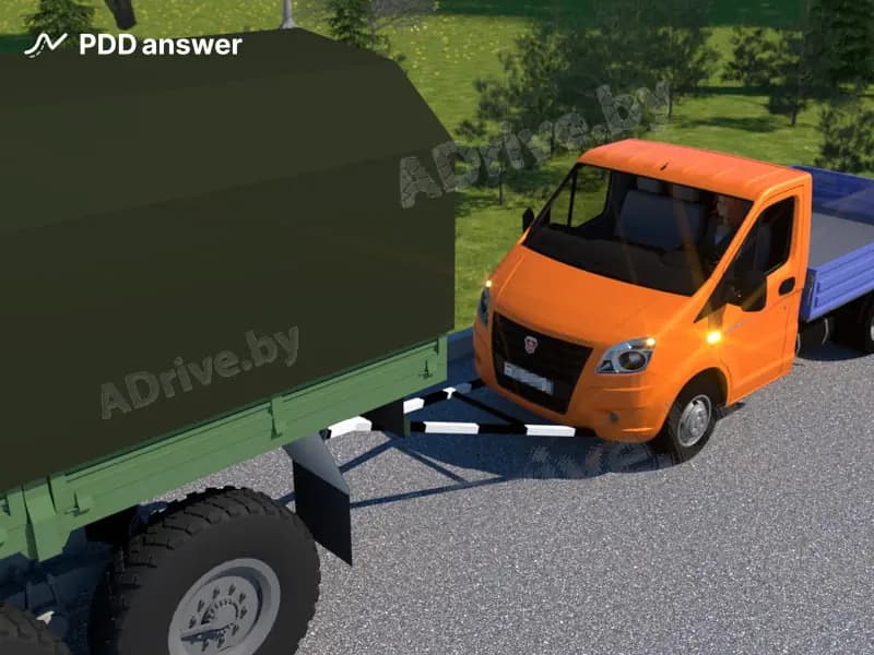 Разрешается ли буксировка автомобиля при помощи жёсткой сцепки с неисправной рабочей тормозной системой?