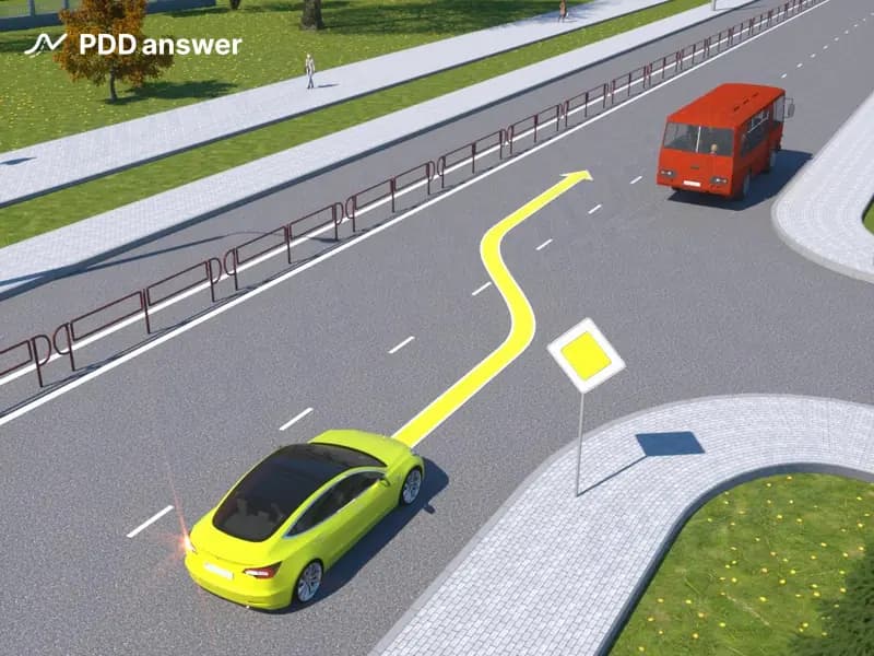 Разрешается ли водителю легкового автомобиля выполнить маневрирование с целью опережения автобуса в показанной ситуации?