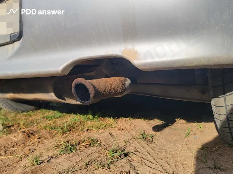 Разрешается ли участие в дорожном движении автомобиля, у которого содержание вредных веществ в отработавших газах и их дымность превышают установленные величины?