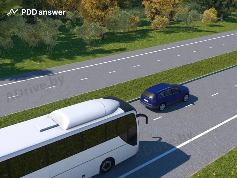 В каком случае водитель легкового автомобиля нарушит Правила дорожного движения, продолжив движение в левой полосе движения по дороге вне населённого пункта?