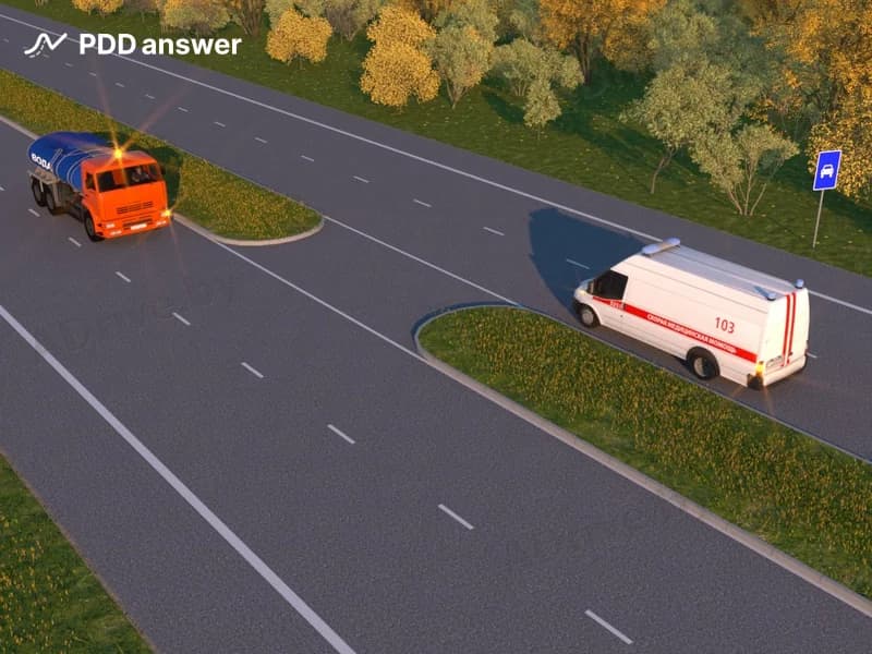 Разрешено ли в показанной ситуации развернуться водителям транспортных средств через разрыв разделительной полосы?