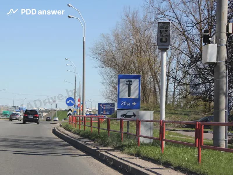 К какому виду административного взыскания должен быть привлечён водитель, если превышение установленной скорости на 45 км/ч было зафиксировано работающим в автоматическом режиме специальным техническим средством (в первый раз в течение года водитель уже был привлечён к ответственности за превышение установленной скорости движения на 25 км/ч после фиксации нарушения сотрудником ГАИ)?