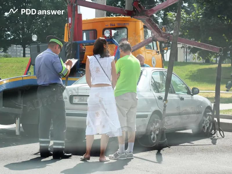 В каком случае стоящий автомобиль может быть эвакуирован на охраняемую стоянку сотрудником ГАИ?