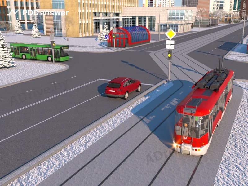 На светофоре включён жёлтый мигающий сигнал. В сложившейся обстановке водитель легкового автомобиля при движении прямо: