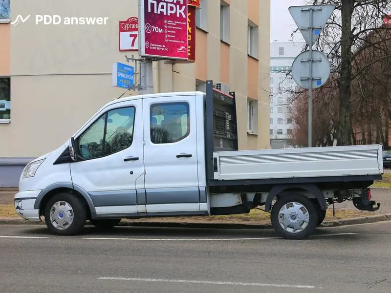 Что из нижеперечисленного не требуется для участия в дорожном движении грузовому автомобилю с технически допустимой общей массой до 3.5 тонны?