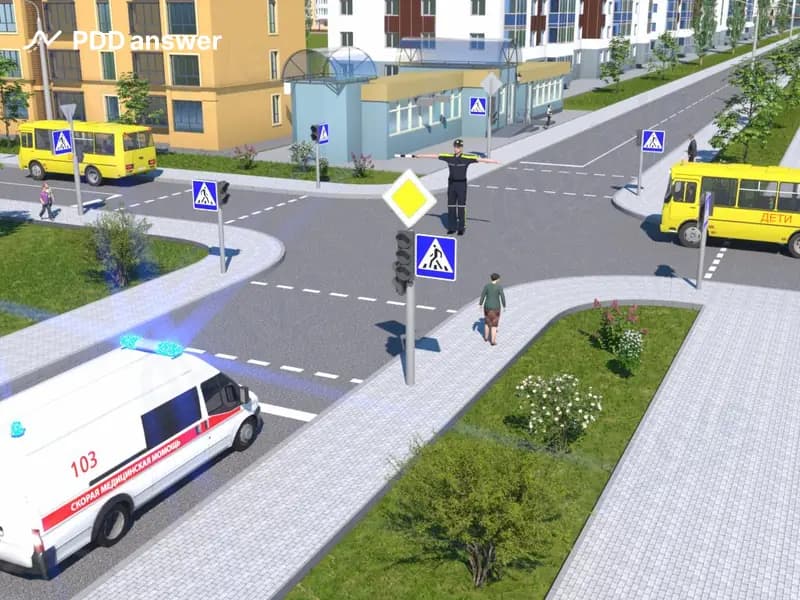 Обязан ли водитель транспортного средства оперативного назначения с включенными маячками синего цвета выполнять требования сигналов регулировщика?