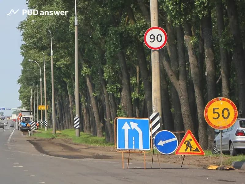 Как должен поступить водитель, если на участке дороги значения временных и постоянных дорожных знаков противоречат друг другу?