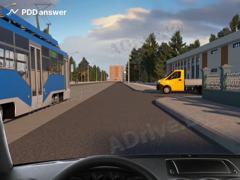 Как следует поступить, если Вы намерены проехать показанный перекрёсток в прямом направлении?