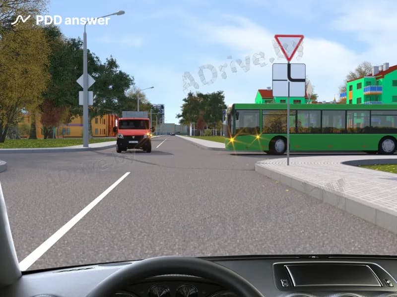 Двигаясь прямо через перекрёсток, Вы в показанной ситуации: