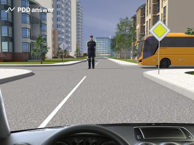 В каких направлениях Вам разрешено продолжить движение в показанной ситуации?