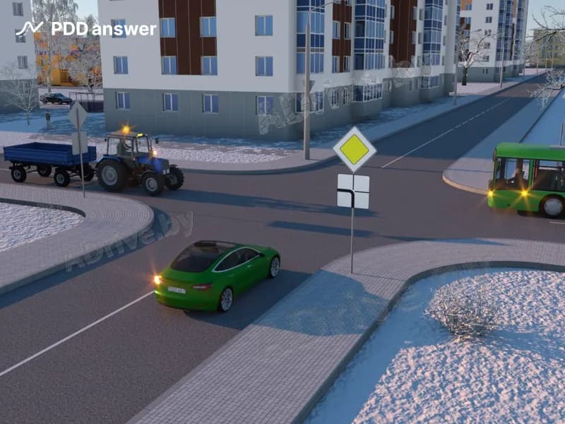 Водитель легкового автомобиля в показанной ситуации: