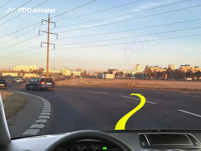 Разрешено ли Вам совершить перестроение на перекрёстке, на котором организовано круговое движение, в показанной ситуации?