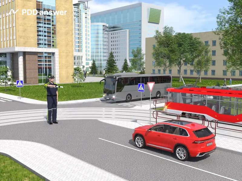 Водителю легкового автомобиля в показанной ситуации: