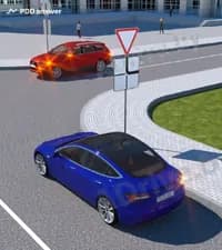 Каким по очереди должен проехать перекрёсток водитель синего автомобиля в сложившейся обстановке, если водитель красного автомобиля намерен развернуться?