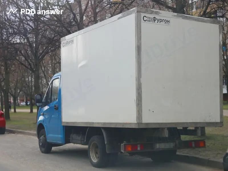 Обязательно ли оборудование зимними шинами грузового автомобиля с технически допустимой общей массой до 3,5 тонны включительно при участии в дорожном движении с 1 декабря по 1 марта?